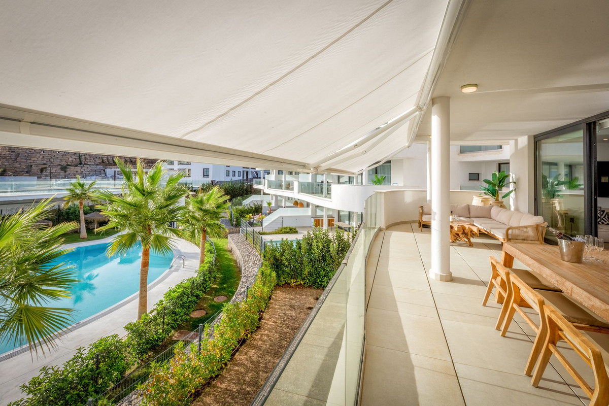 3 Bed Apartment for sale in Fuengirola Costa Del Sol, Málaga, Spain