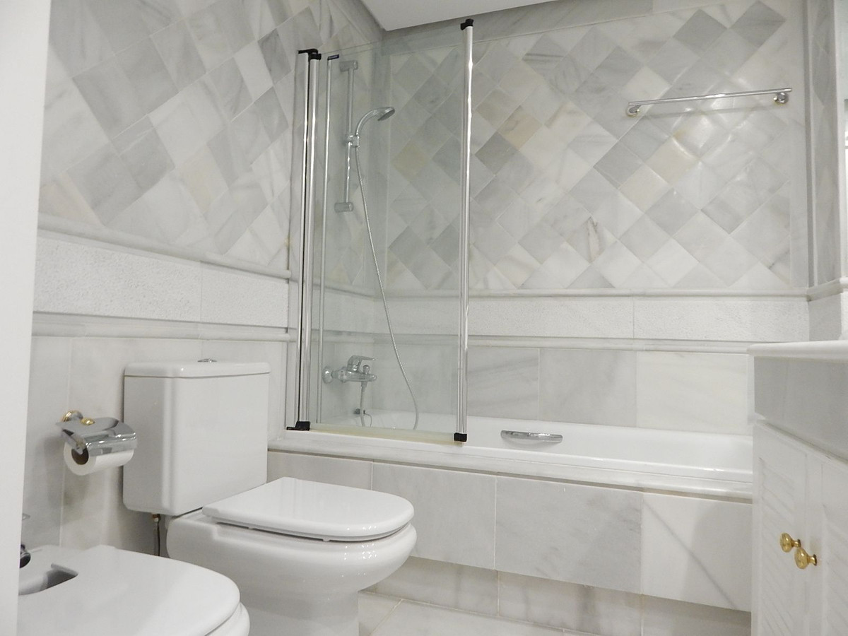 2 Bed Apartment for sale in Marbella Costa Del Sol, Málaga, Spain