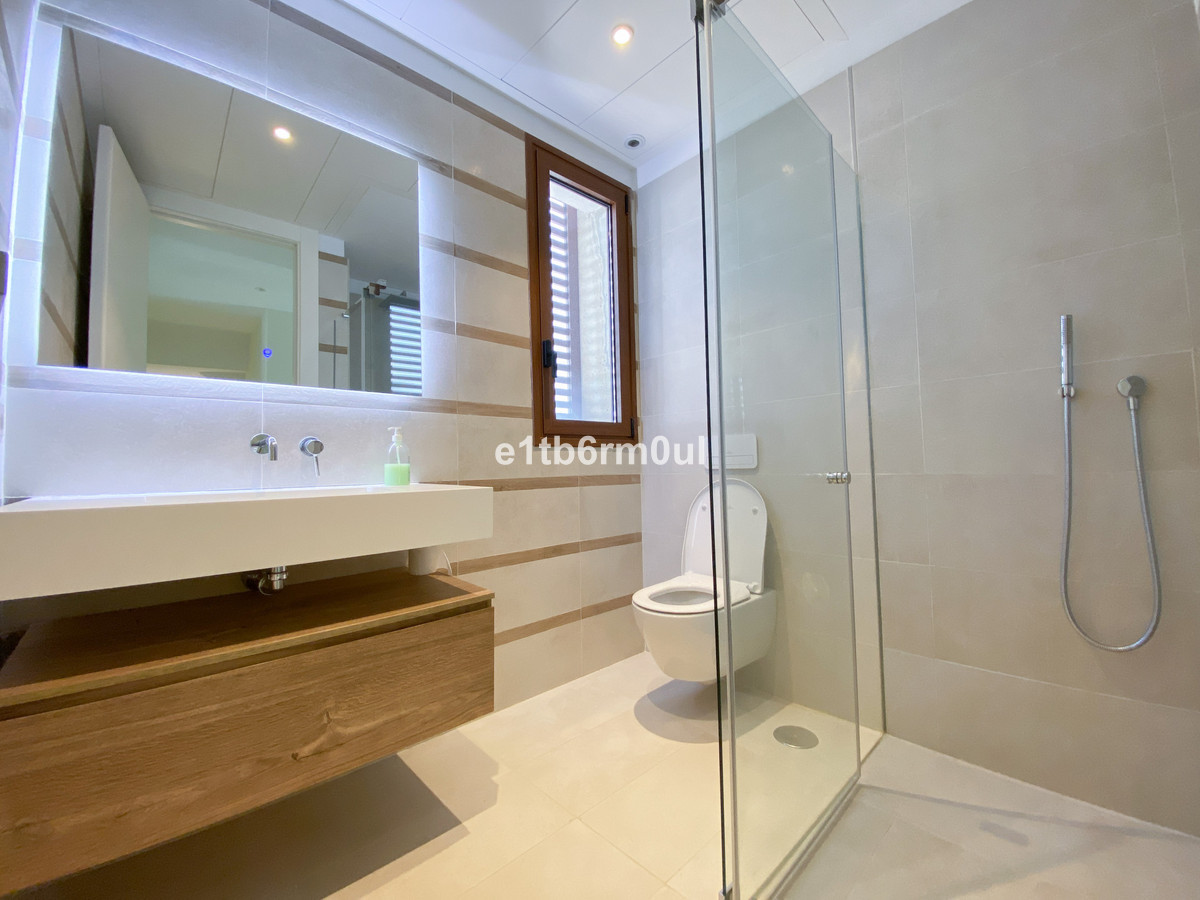 Se vende Pareada de 3 dormitorios en Costa Del Sol, Málaga, España