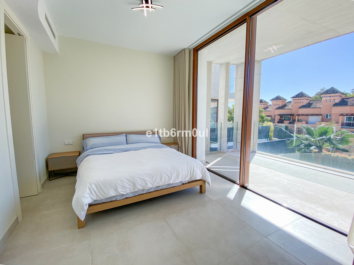 Se vende Pareada de 3 dormitorios en Costa Del Sol, Málaga, España