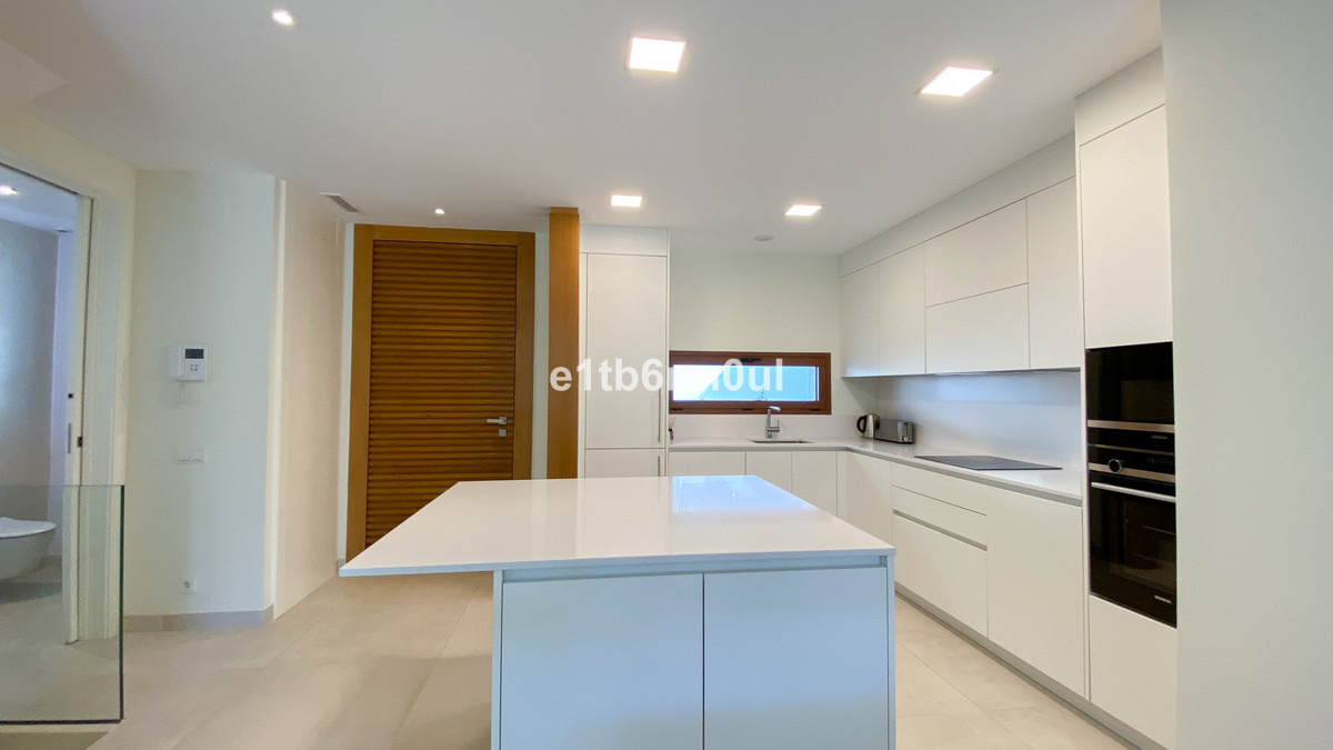 Se vende Pareada de 3 dormitorios en Costa Del Sol, Málaga, España