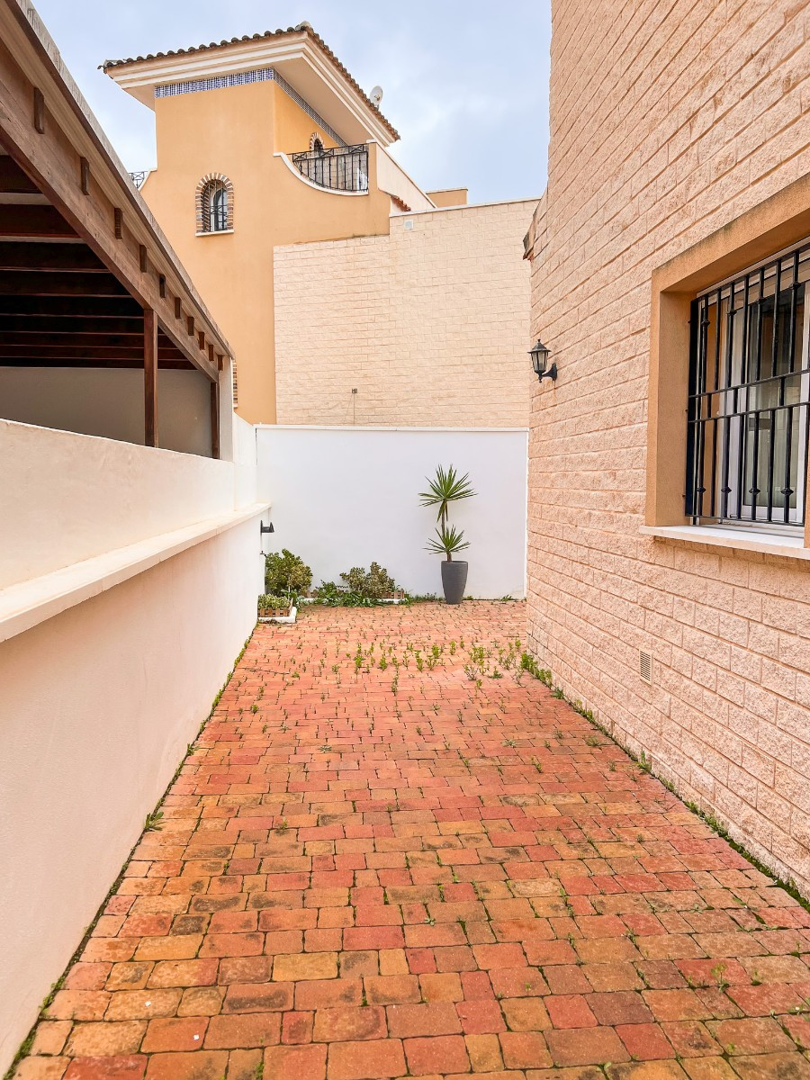 3 Bed Townhouse for sale in Pilar De La Horadada Costa Blanca, Alicante, Spain