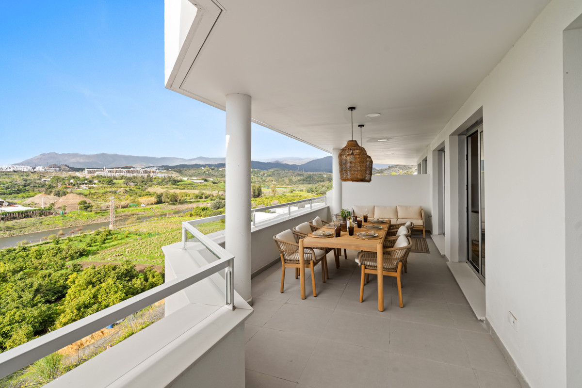 3 Bed Apartment for sale in Estepona Costa Del Sol, Málaga, Spain