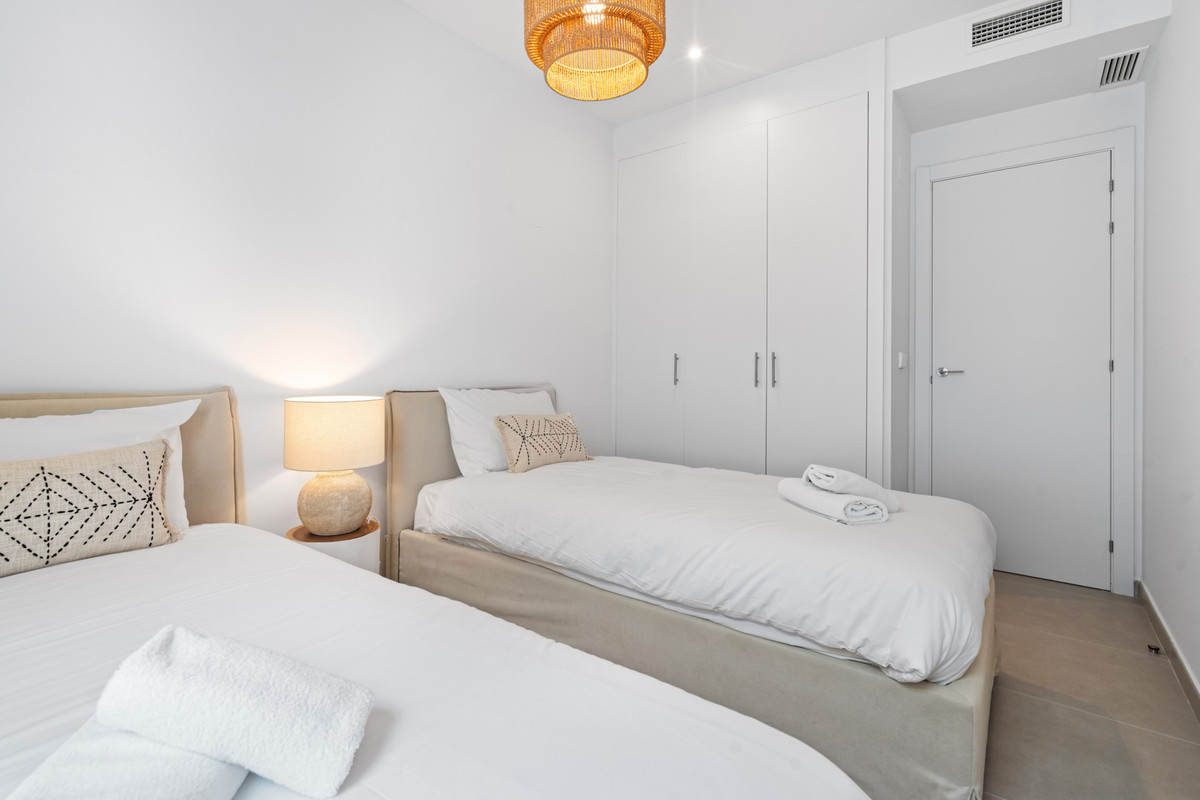 3 Bed Apartment for sale in Estepona Costa Del Sol, Málaga, Spain