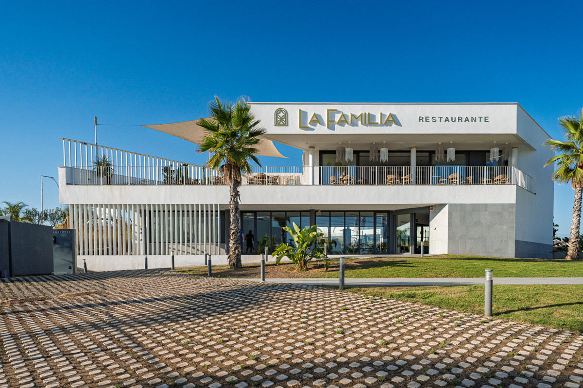 3 Bed Apartment for sale in Estepona Costa Del Sol, Málaga, Spain