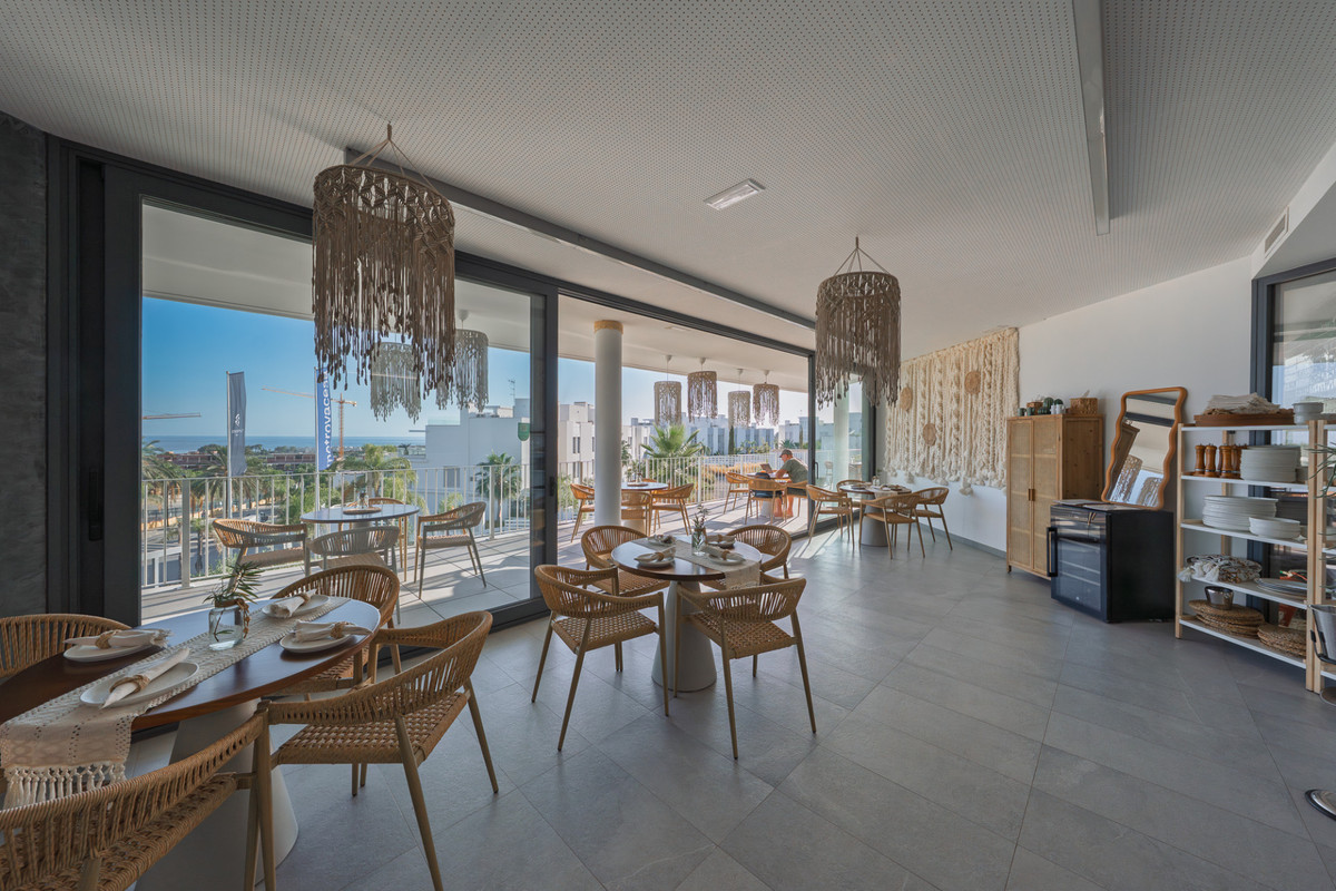 3 Bed Apartment for sale in Estepona Costa Del Sol, Málaga, Spain