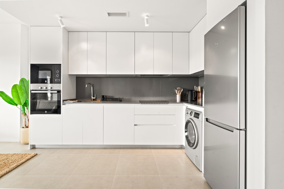 3 Bed Apartment for sale in Estepona Costa Del Sol, Málaga, Spain