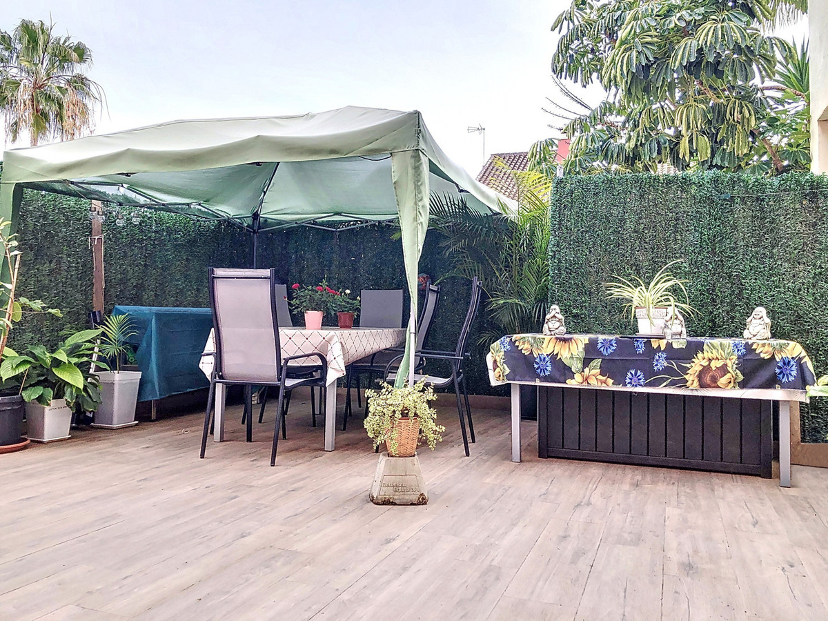 3 Bed Townhouse for sale in Selwo Costa Del Sol, Málaga, Spain