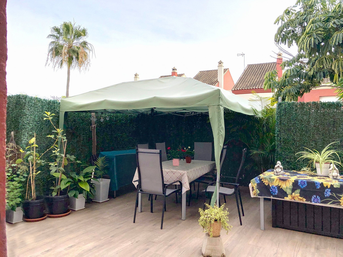 3 Bed Townhouse for sale in Selwo Costa Del Sol, Málaga, Spain