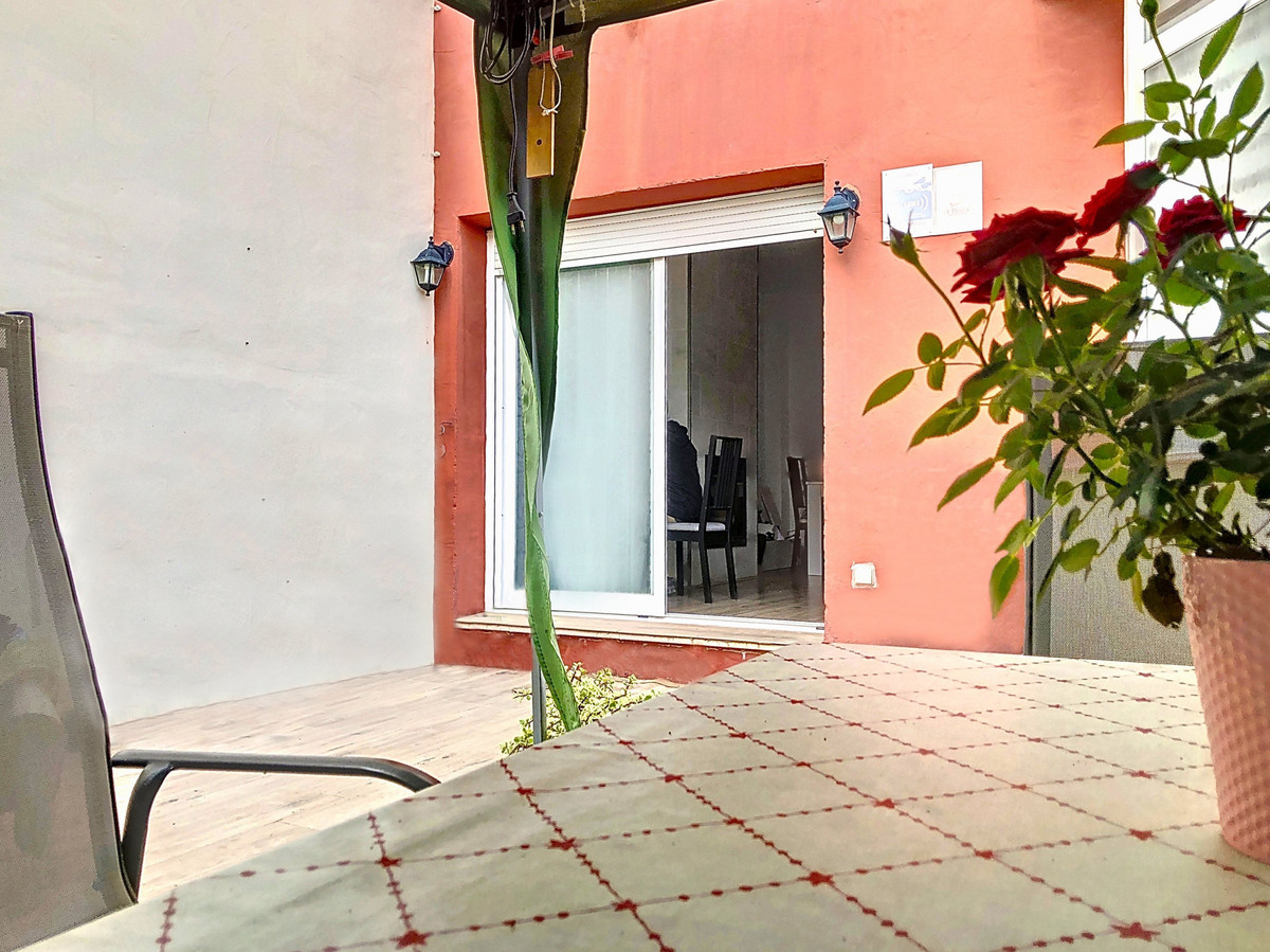 3 Bed Townhouse for sale in Selwo Costa Del Sol, Málaga, Spain