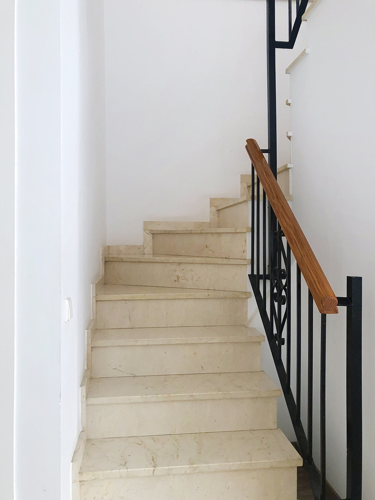3 Bed Townhouse for sale in Selwo Costa Del Sol, Málaga, Spain