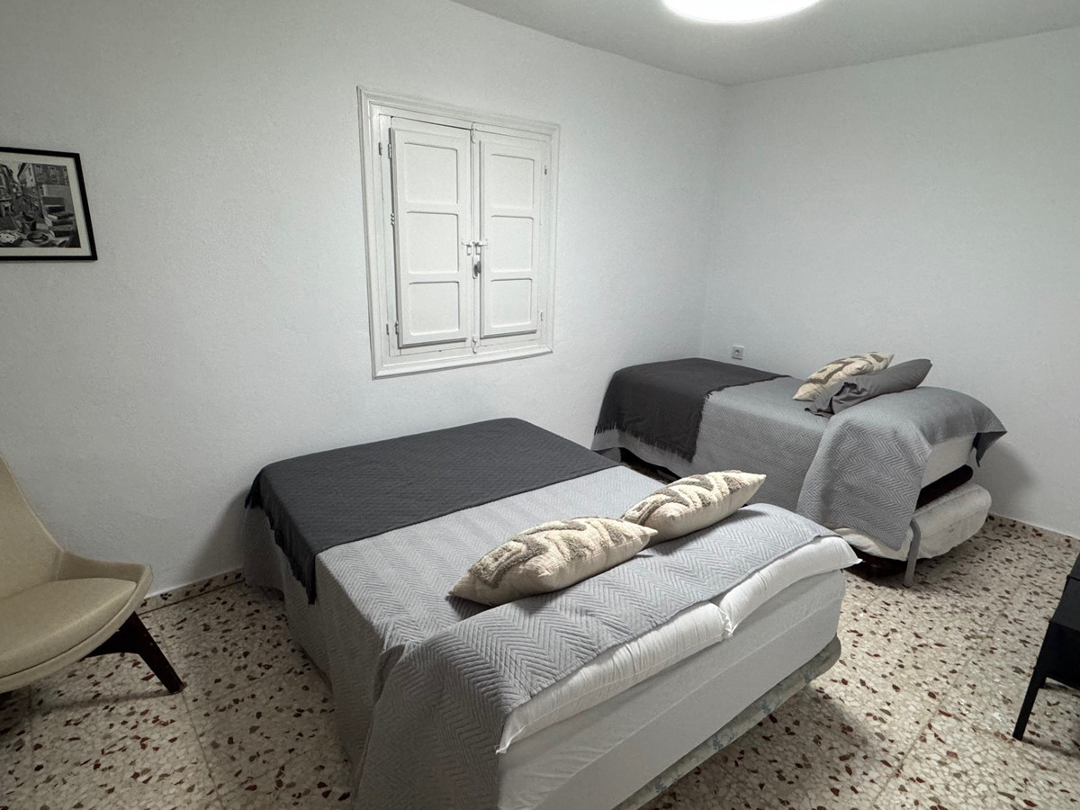4 Bed Townhouse for sale in Estepona Costa Del Sol, Málaga, Spain