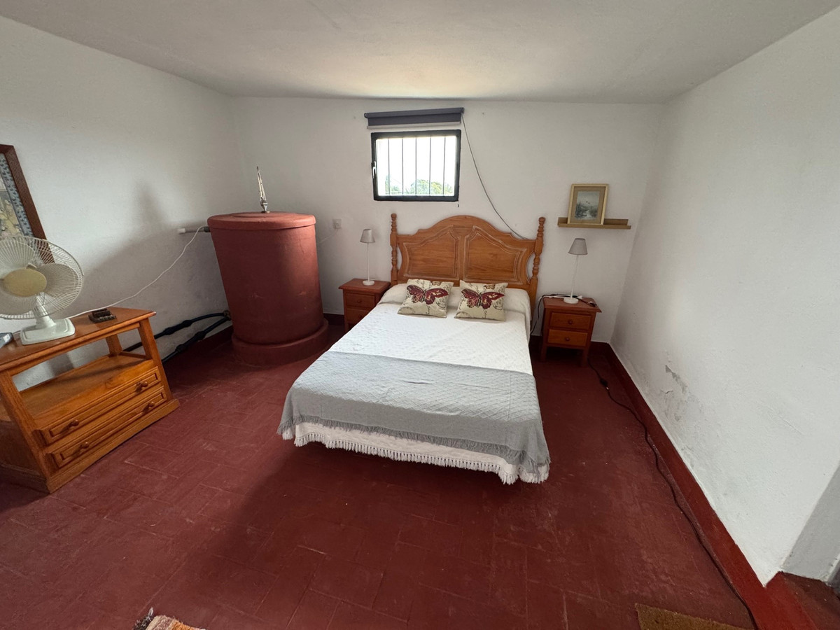 4 Bed Townhouse for sale in Estepona Costa Del Sol, Málaga, Spain