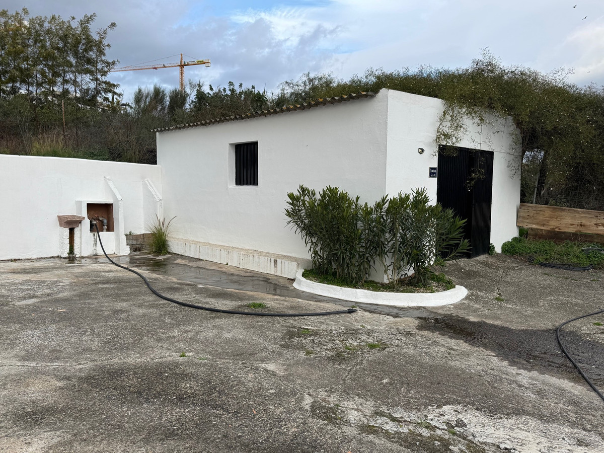 4 Bed Townhouse for sale in Estepona Costa Del Sol, Málaga, Spain
