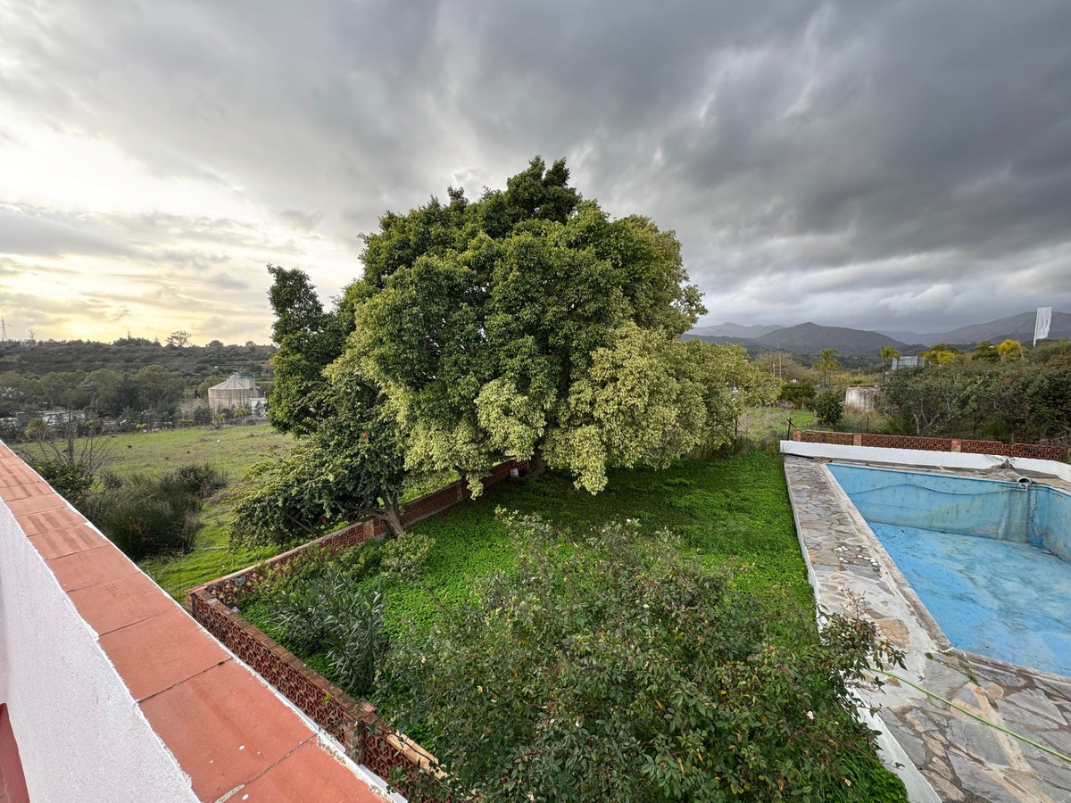 4 Bed Townhouse for sale in Estepona Costa Del Sol, Málaga, Spain