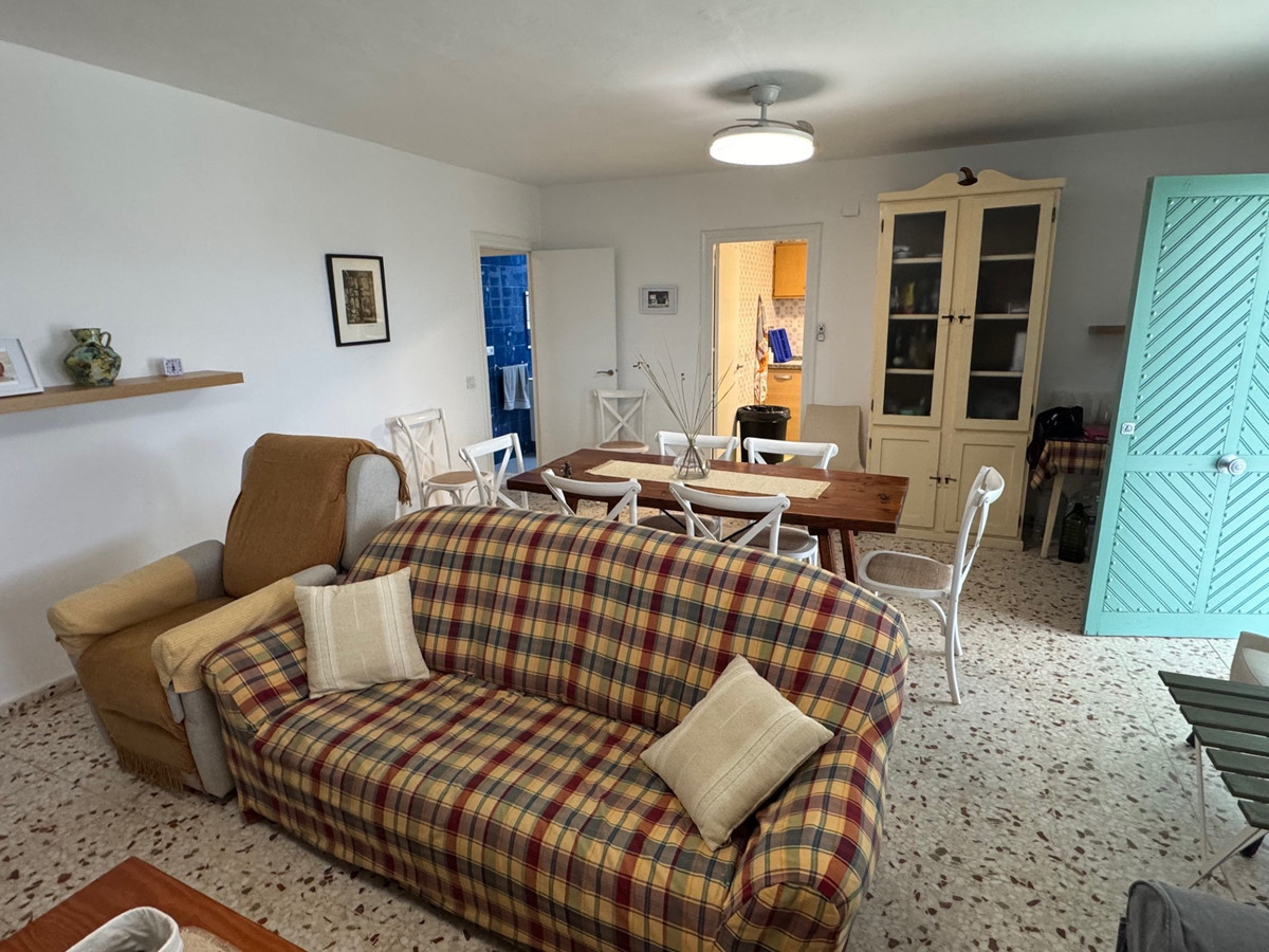 4 Bed Townhouse for sale in Estepona Costa Del Sol, Málaga, Spain