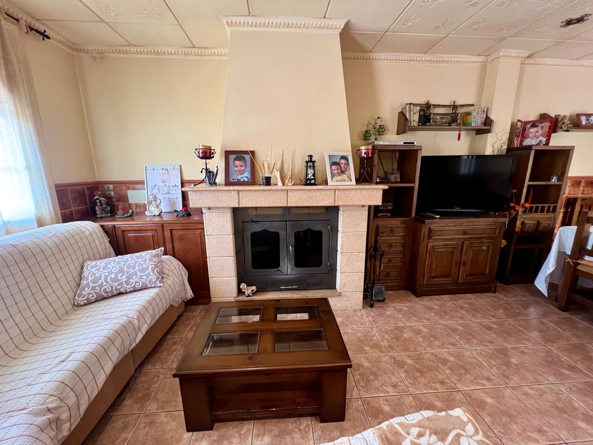 3 Bed Townhouse for sale in Pinoso Costa Blanca, Alicante, Spain