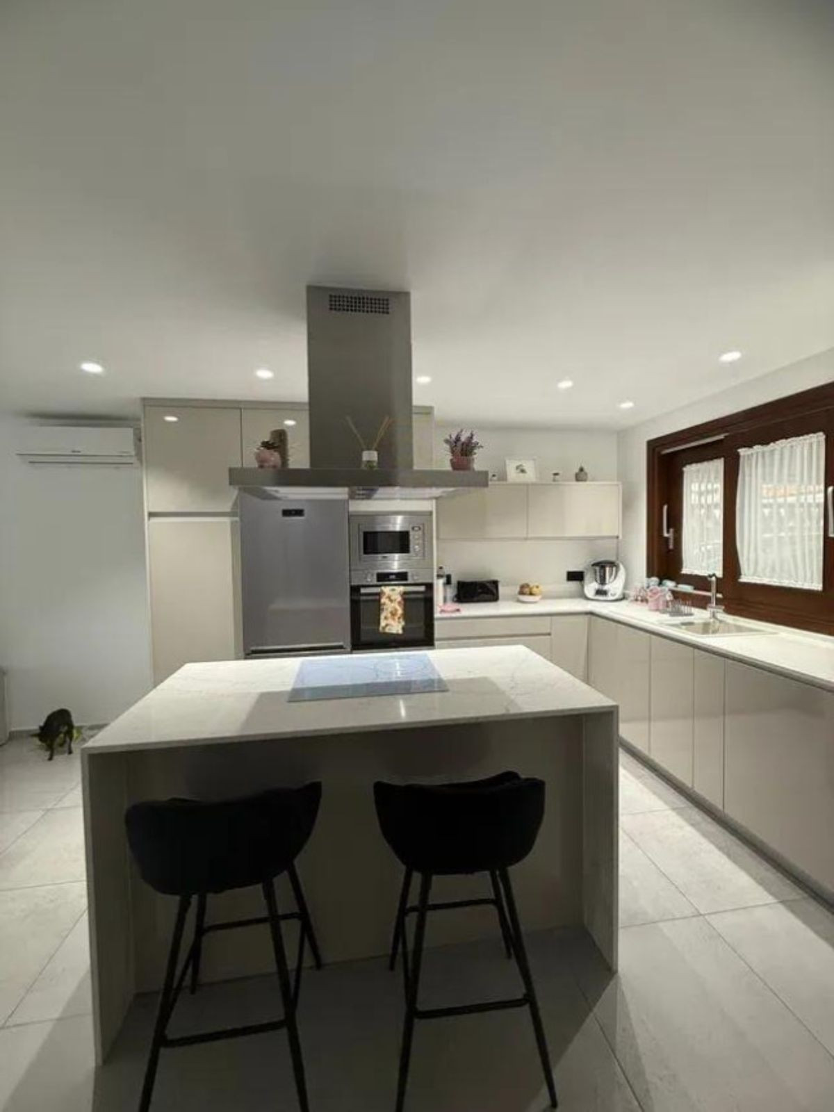 4 Bed Townhouse for sale in Marbella Costa Del Sol, Málaga, Spain