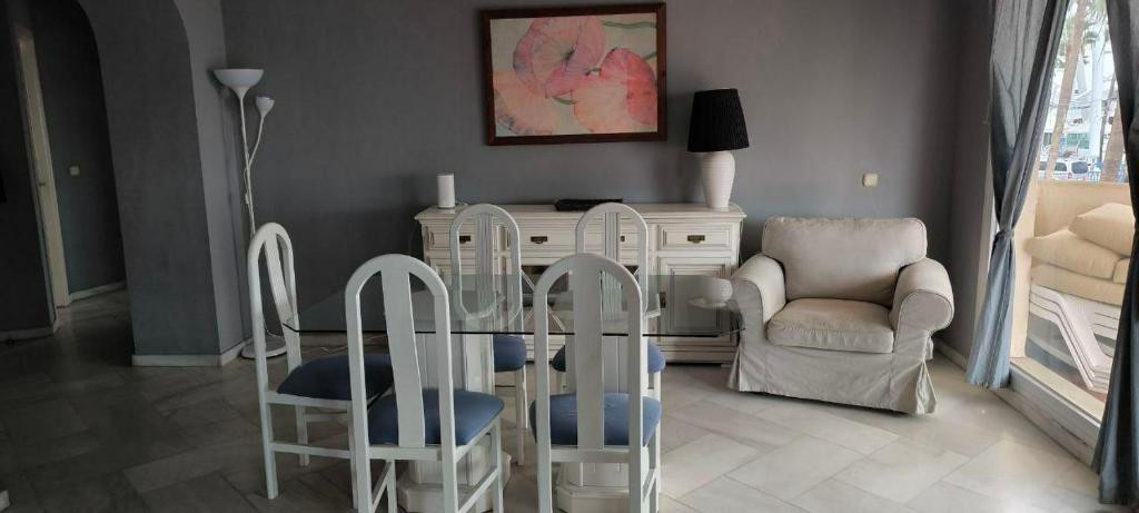 Se vende Apartamento Planta Baja de 3 dormitorios en Costa Del Sol, Málaga, España