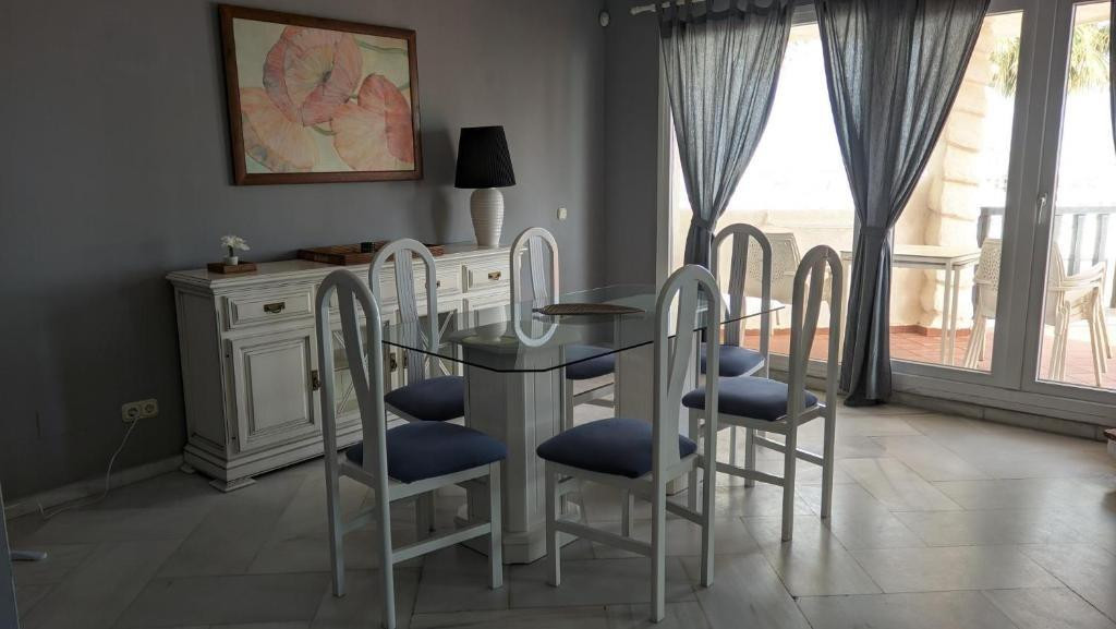 Se vende Apartamento Planta Baja de 3 dormitorios en Costa Del Sol, Málaga, España