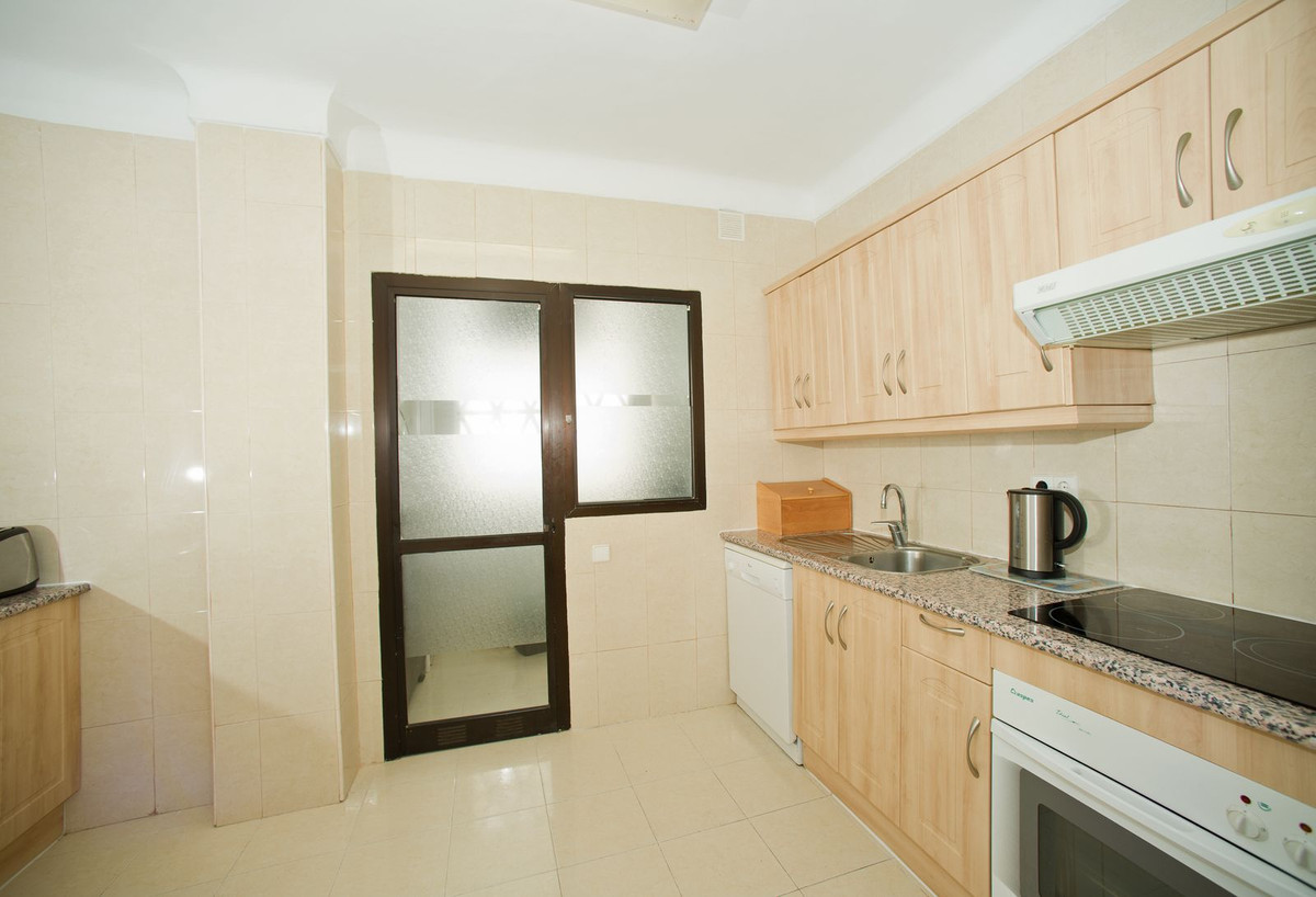 2 Bed Apartment for sale in Puerto Banús Costa Del Sol, Málaga, Spain