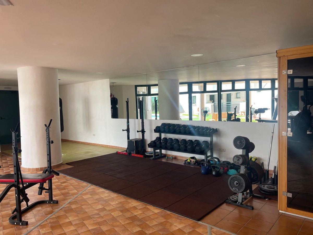2 Bed Apartment for sale in Fuengirola Costa Del Sol, Málaga, Spain