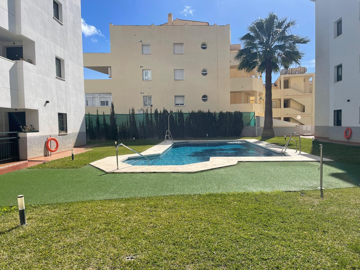 2 Bed Apartment for sale in Fuengirola Costa Del Sol, Málaga, Spain