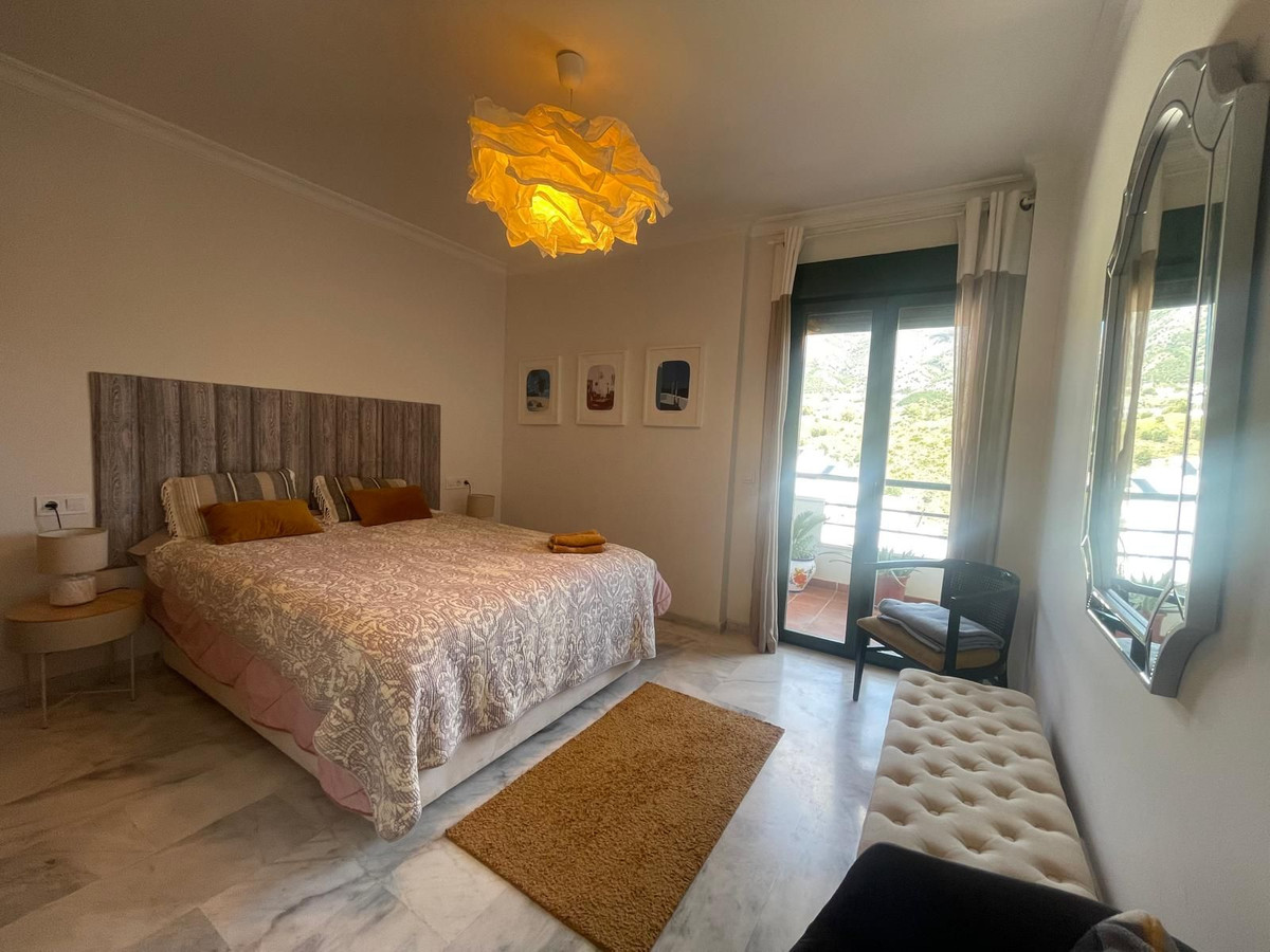 2 Bed Apartment for sale in Fuengirola Costa Del Sol, Málaga, Spain