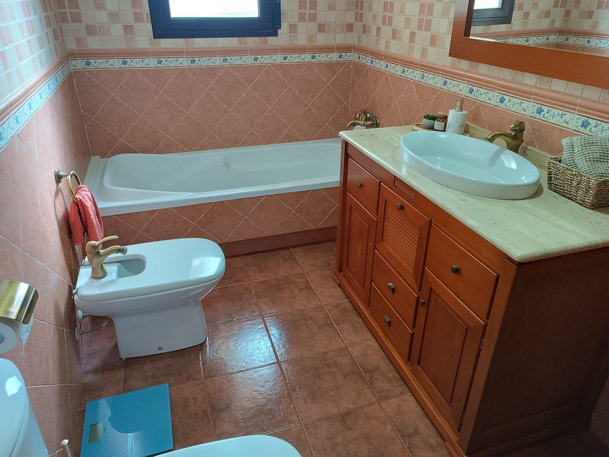 Se vende Villa - Chalet de 5 dormitorios en Costa Calida, Murcia, España
