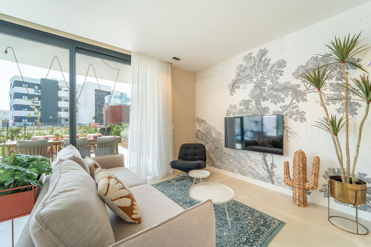 Se vende Apartamento Planta Baja de 2 dormitorios en Costa Del Sol, Málaga, España