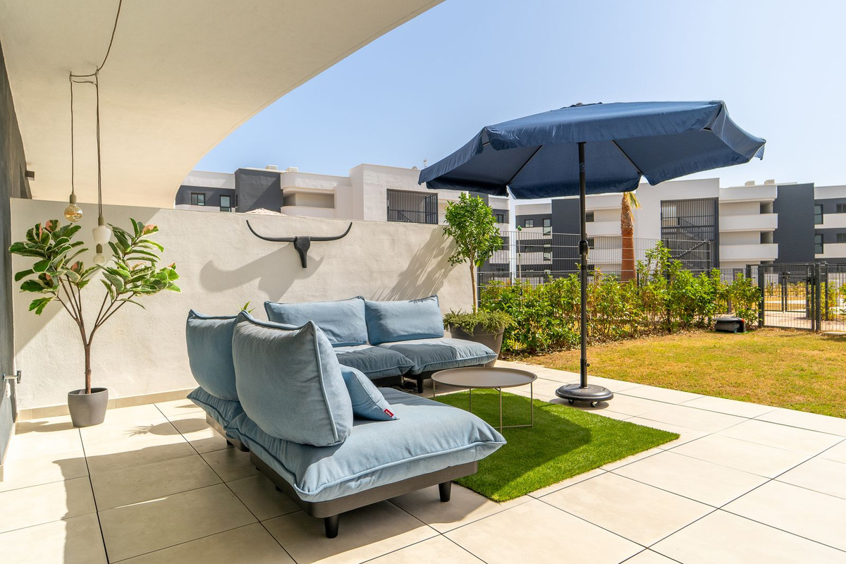 Se vende Apartamento Planta Baja de 2 dormitorios en Costa Del Sol, Málaga, España