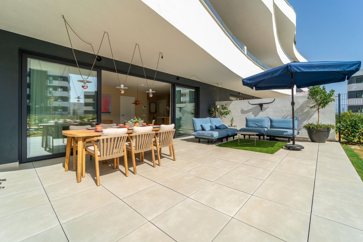 Se vende Apartamento Planta Baja de 2 dormitorios en Costa Del Sol, Málaga, España