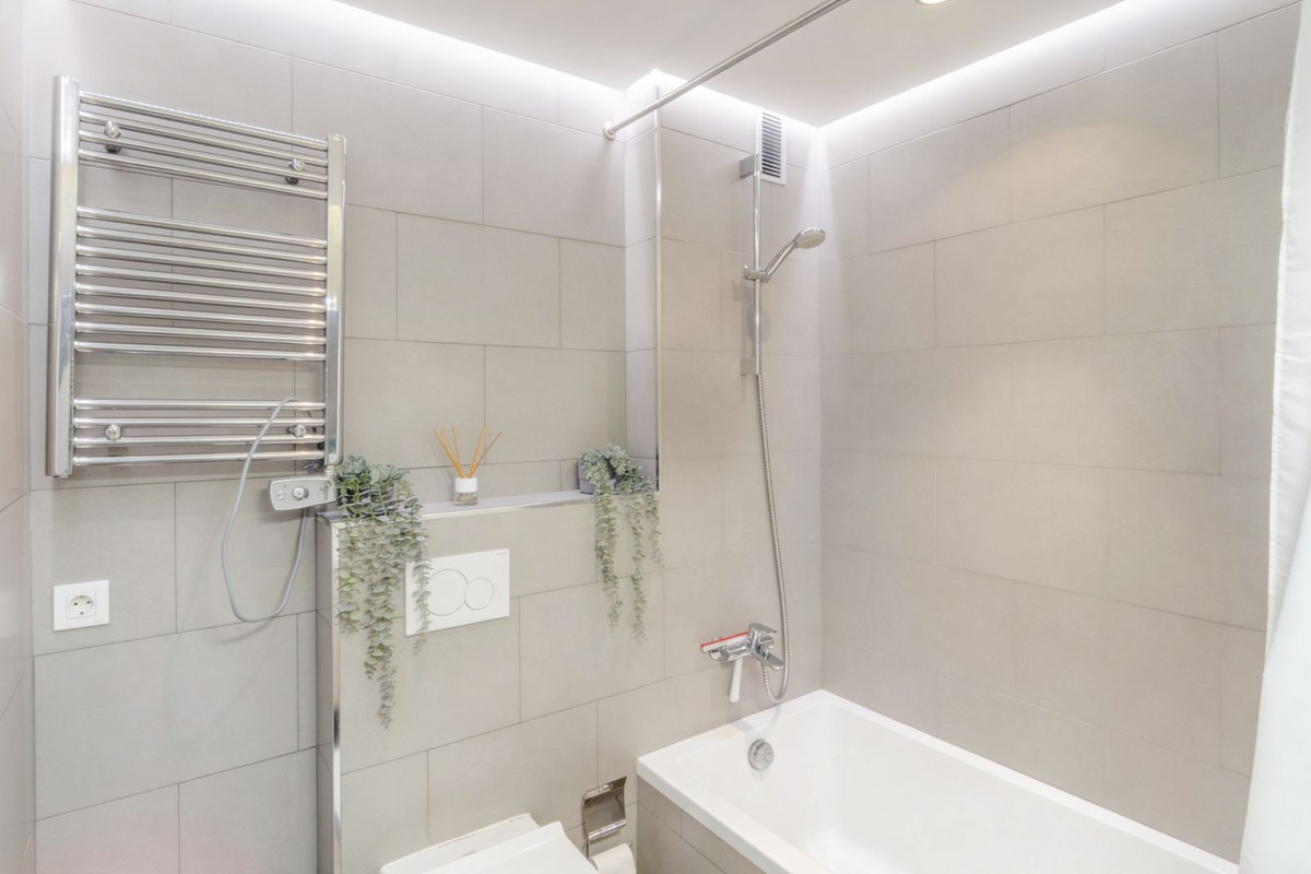 Se vende Apartamento Planta Baja de 2 dormitorios en Costa Del Sol, Málaga, España