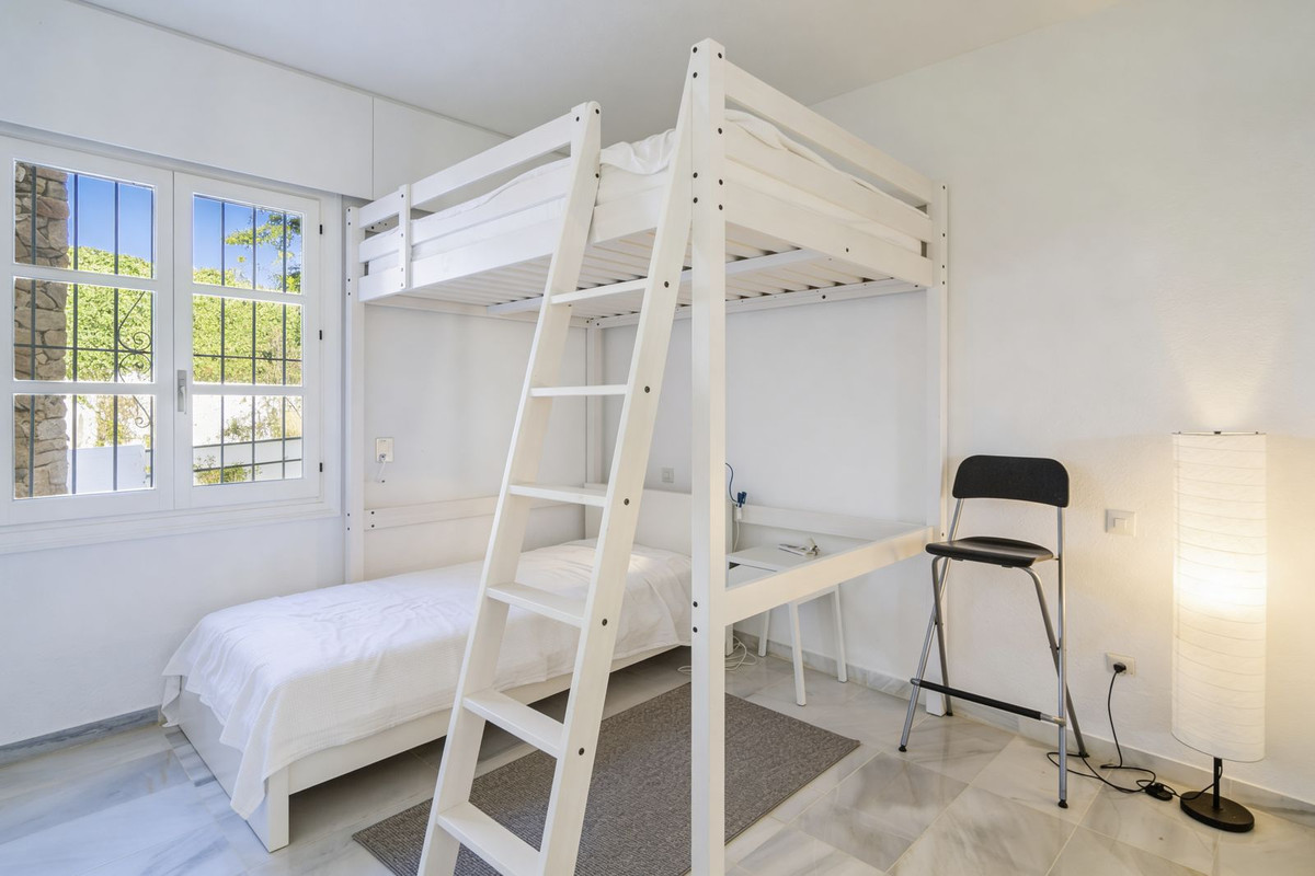 Se vende Apartamento Planta Baja de 2 dormitorios en Costa Del Sol, Málaga, España
