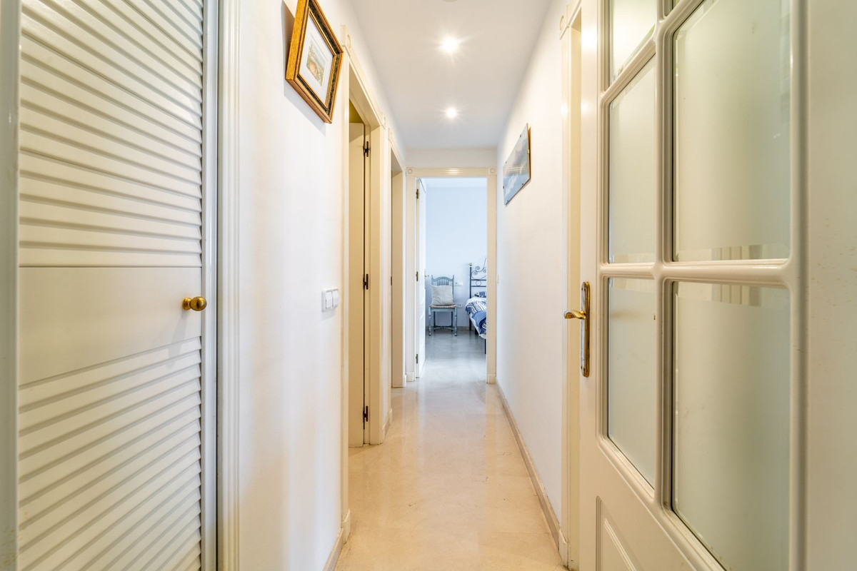 Se vende Apartamento Planta Baja de 3 dormitorios en Costa Del Sol, Málaga, España