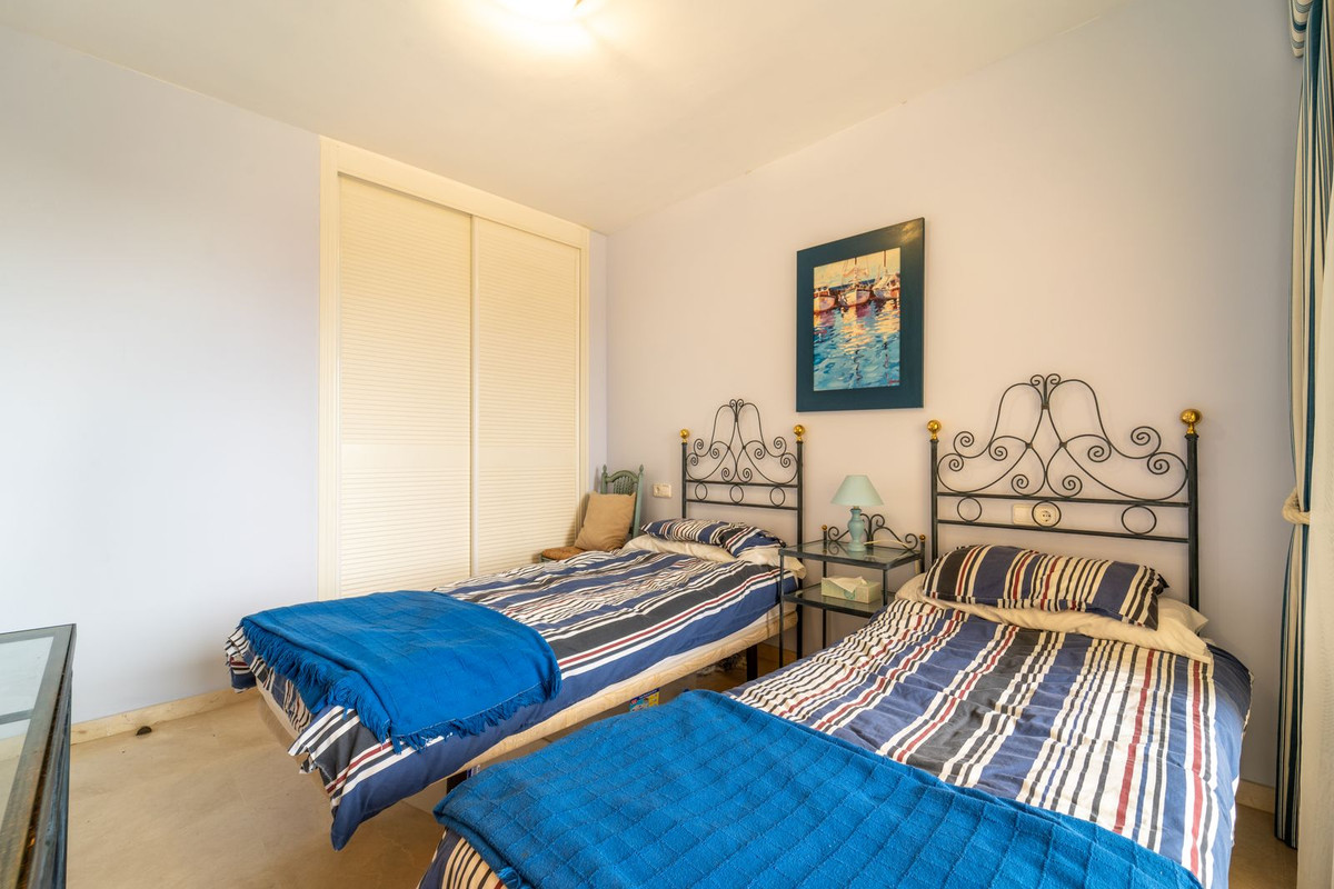 Se vende Apartamento Planta Baja de 3 dormitorios en Costa Del Sol, Málaga, España