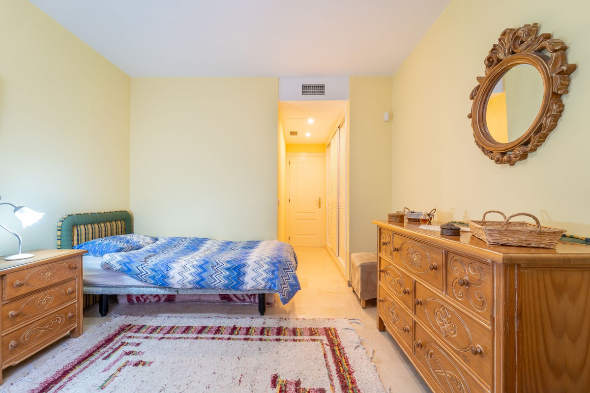 Se vende Apartamento Planta Baja de 3 dormitorios en Costa Del Sol, Málaga, España