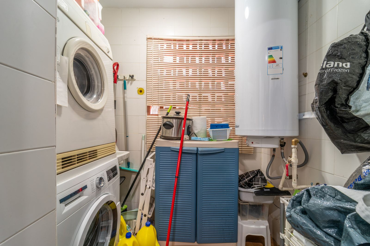 Se vende Apartamento Planta Baja de 3 dormitorios en Costa Del Sol, Málaga, España