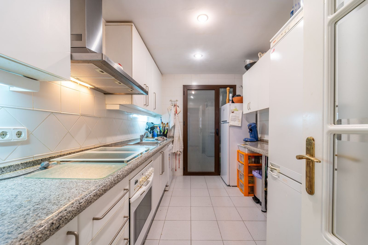 Se vende Apartamento Planta Baja de 3 dormitorios en Costa Del Sol, Málaga, España