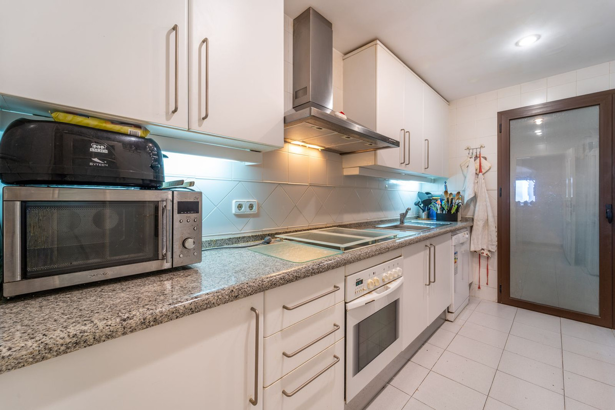 Se vende Apartamento Planta Baja de 3 dormitorios en Costa Del Sol, Málaga, España