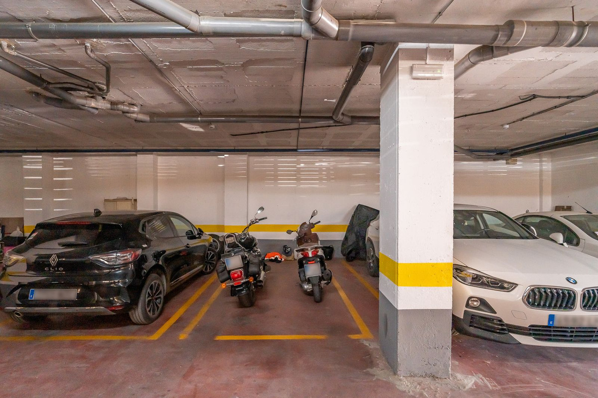 Se vende Apartamento Planta Media de 3 dormitorios en Costa Del Sol, Málaga, España