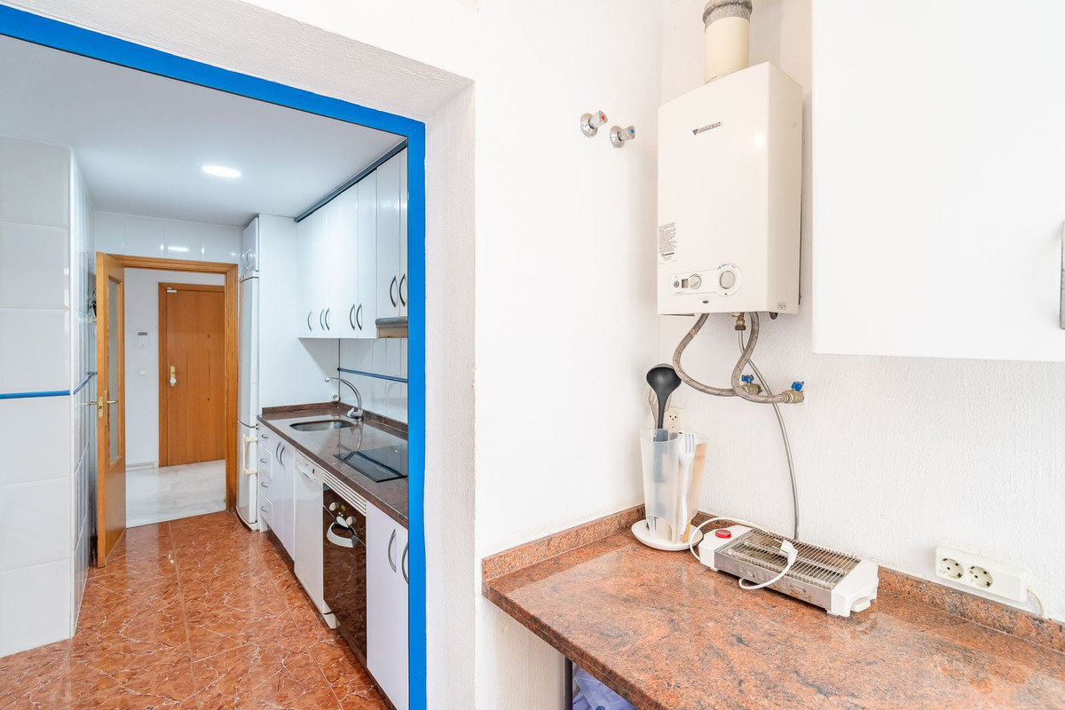 Se vende Apartamento Planta Media de 3 dormitorios en Costa Del Sol, Málaga, España