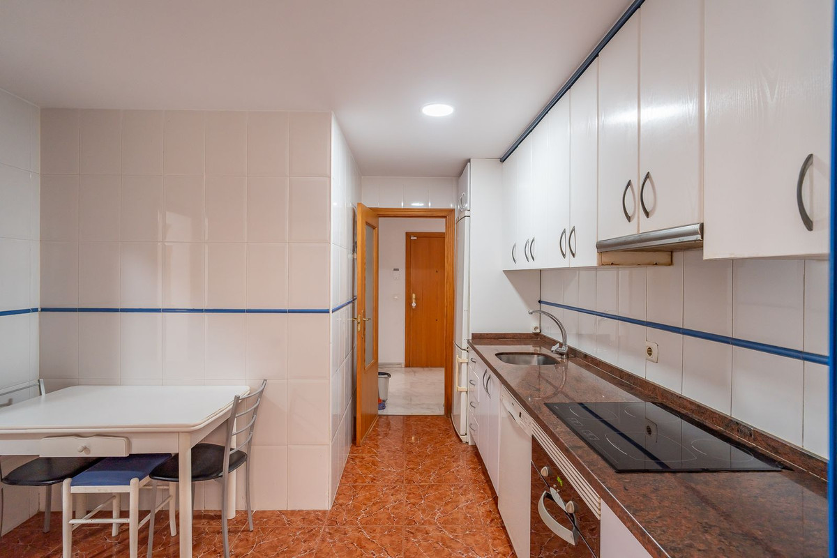 Se vende Apartamento Planta Media de 3 dormitorios en Costa Del Sol, Málaga, España