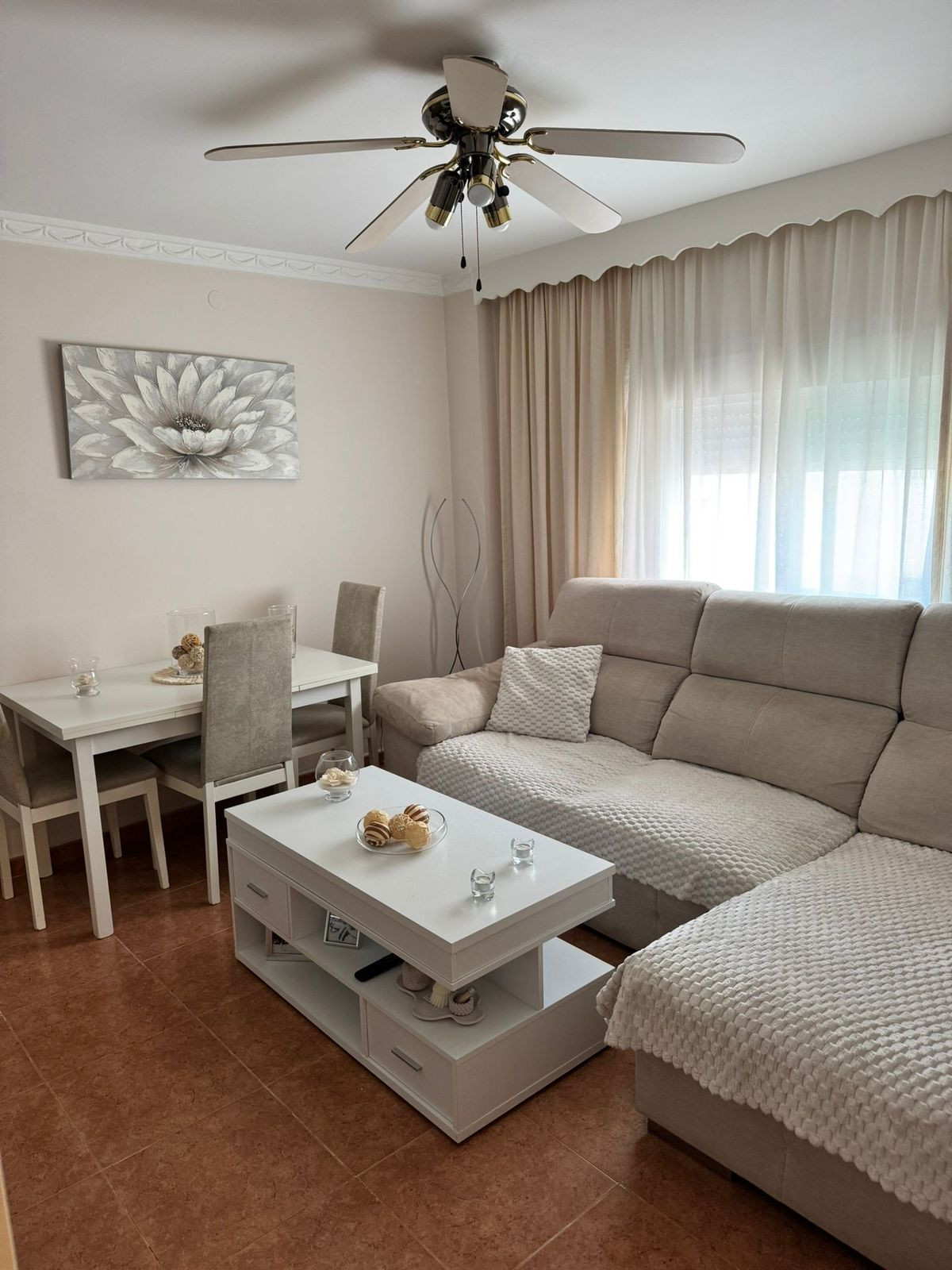 3 Bed Apartment for sale in Marbella Costa Del Sol, Málaga, Spain