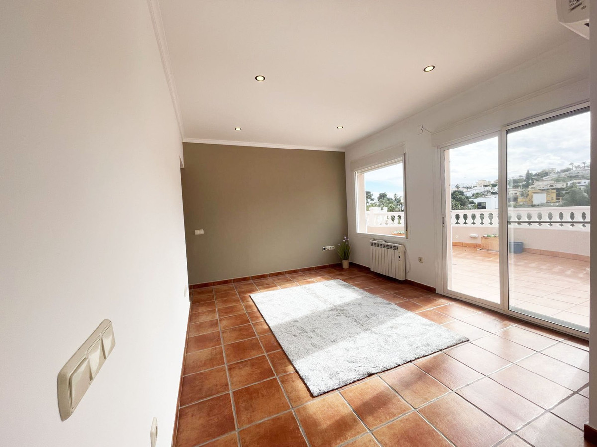 Se vende Apartamento Planta Media de 3 dormitorios en Costa Blanca, Alicante, España