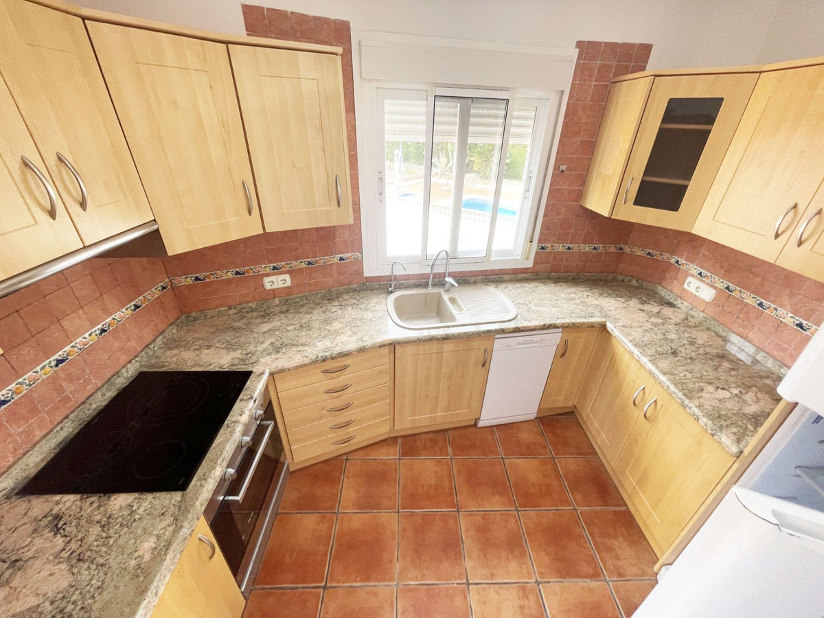 Se vende Apartamento Planta Media de 3 dormitorios en Costa Blanca, Alicante, España