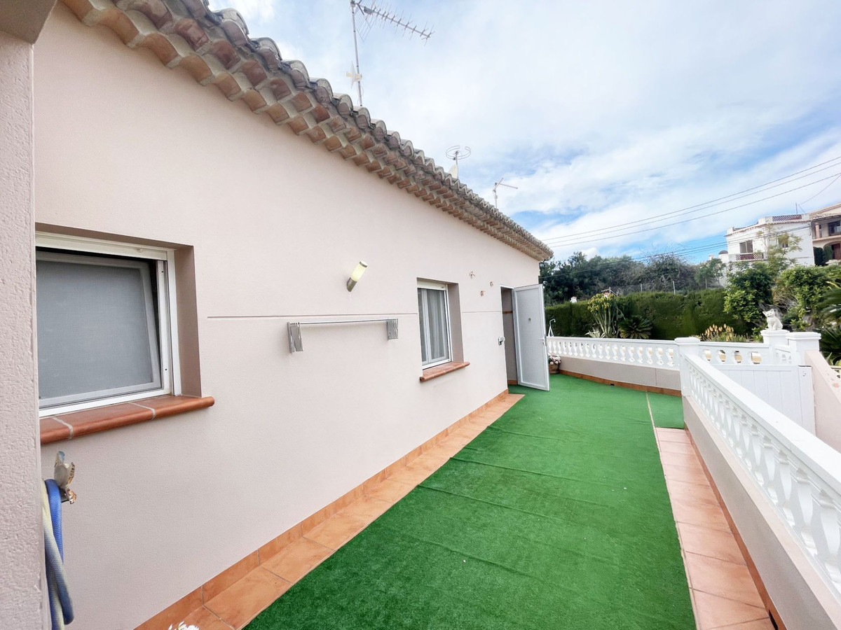 Se vende Apartamento Planta Media de 3 dormitorios en Costa Blanca, Alicante, España