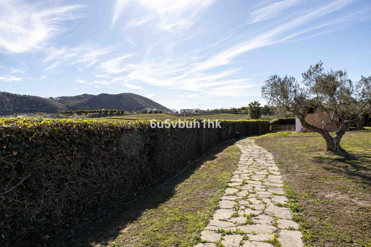 4 Bed Townhouse for sale in Alhaurín El Grande Costa Del Sol, Málaga, Spain