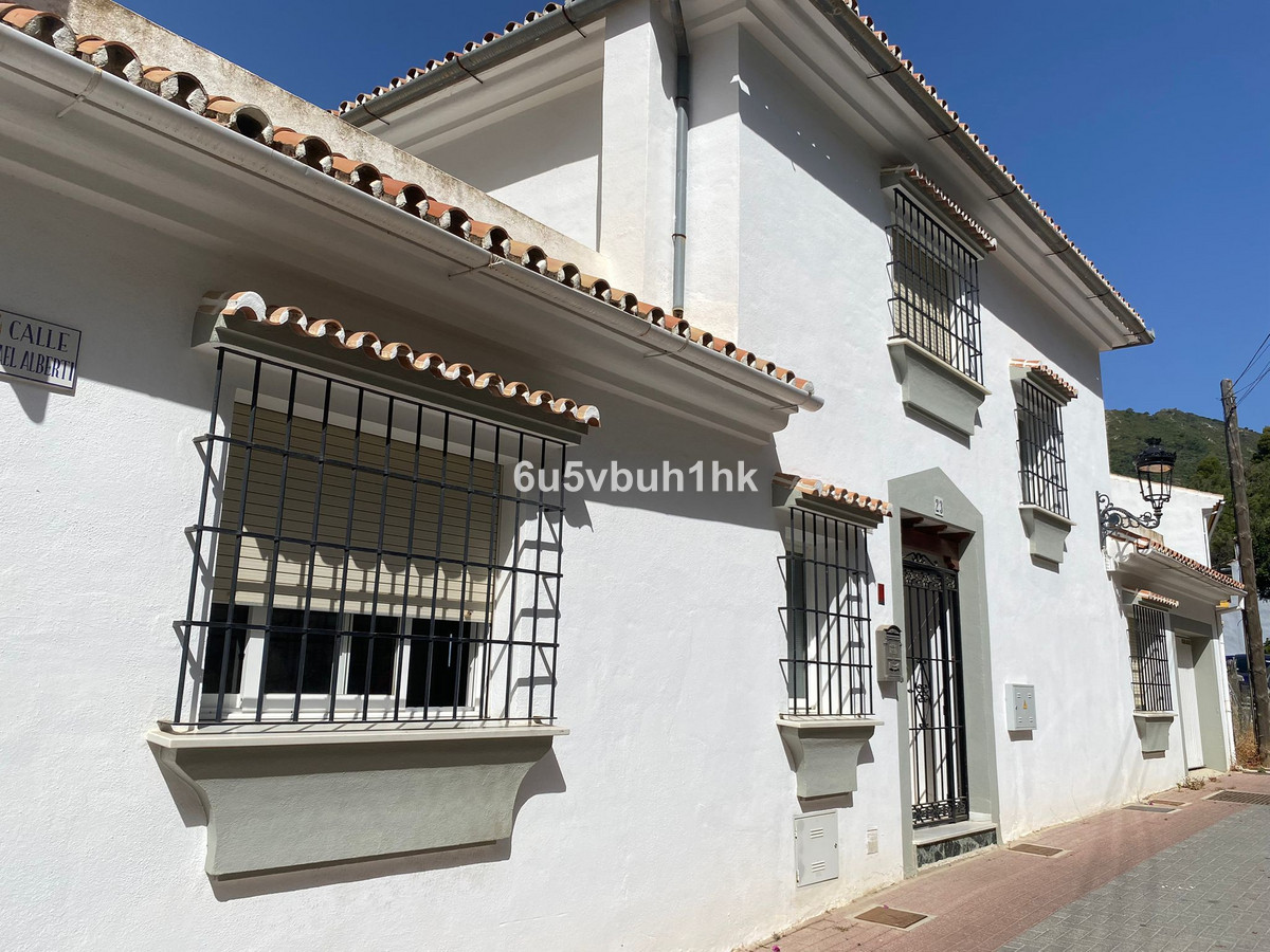 Se vende Adosada de 5 dormitorios en Costa Del Sol, Málaga, España