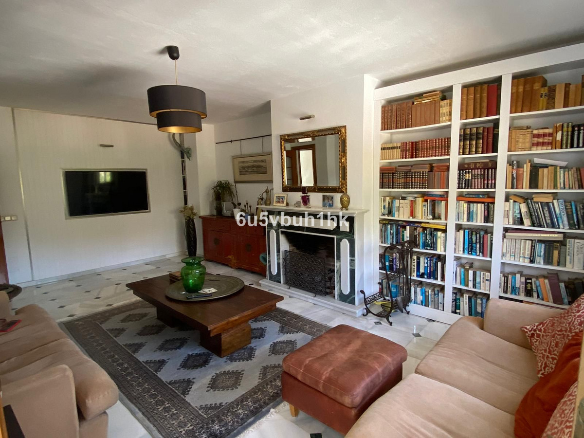 Se vende Adosada de 5 dormitorios en Costa Del Sol, Málaga, España